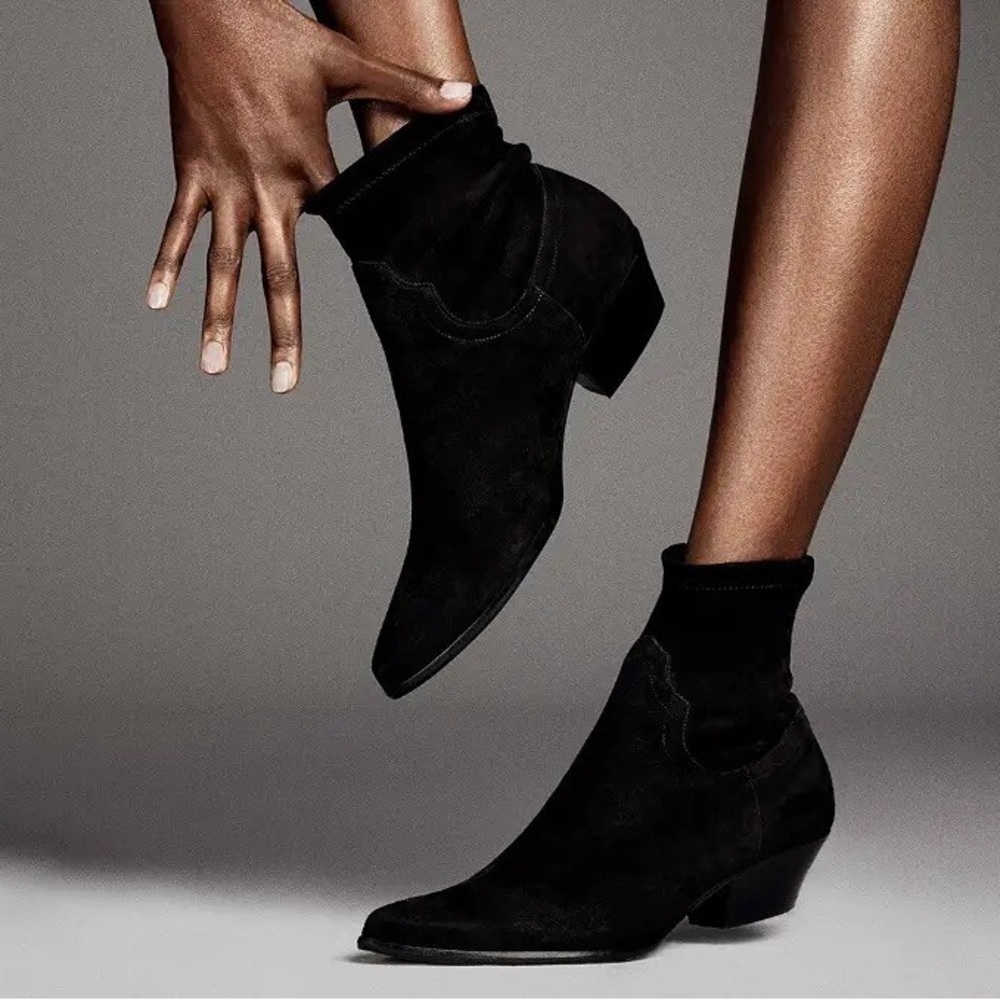 Tamara Mellon / black suede sock Go west Ankle booties 38 8